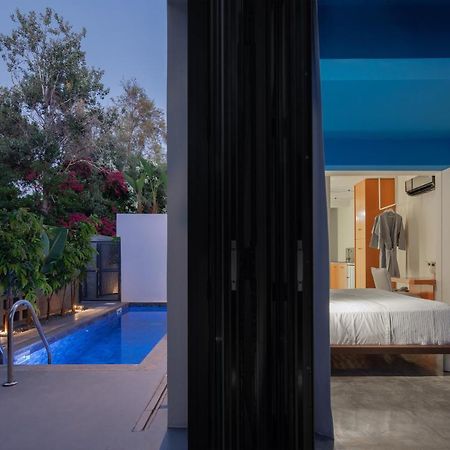 Adrop Pool Suites 파포스 외부 사진