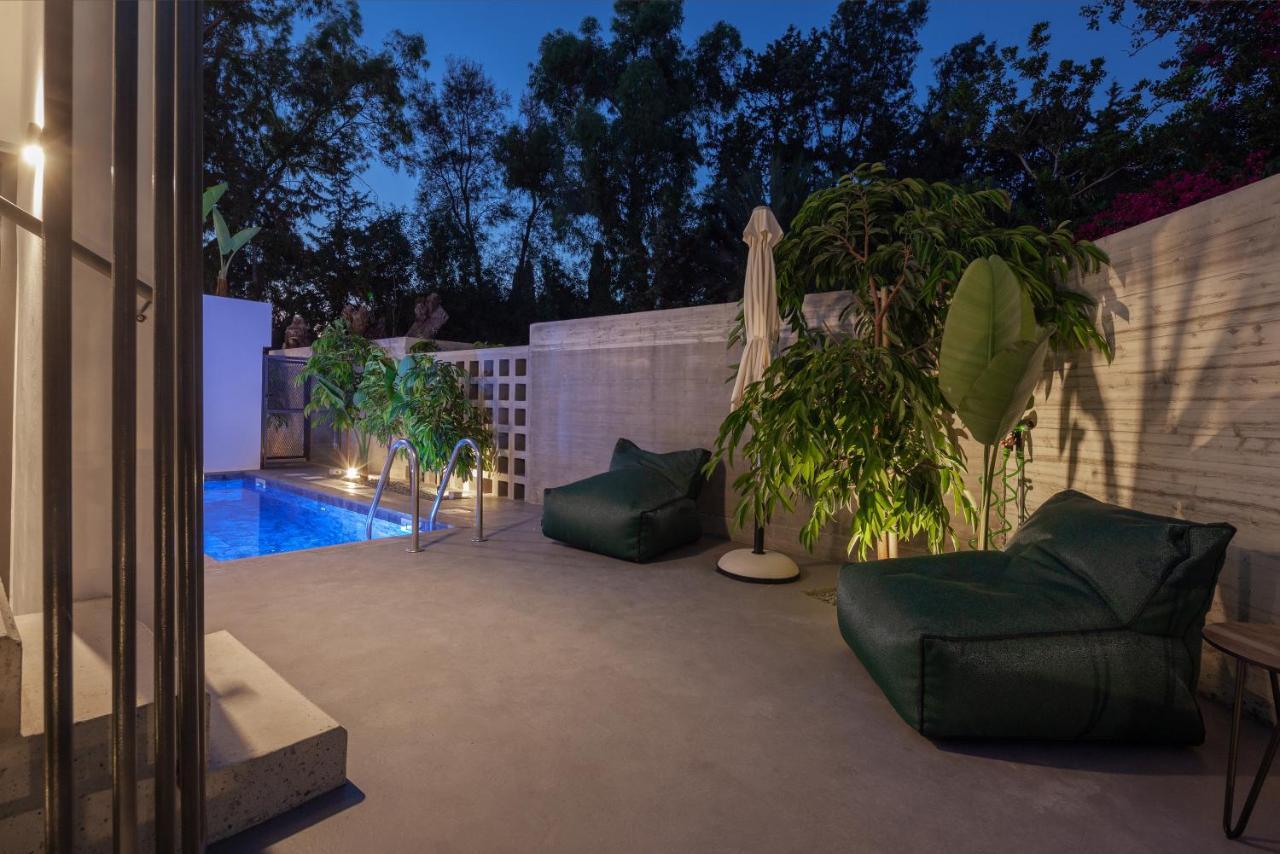 Adrop Pool Suites 파포스 외부 사진