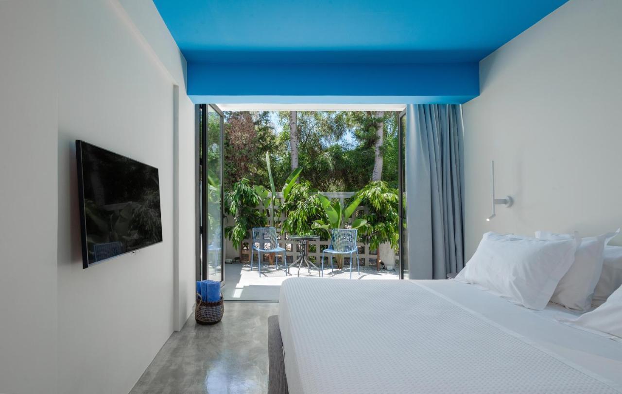 Adrop Pool Suites 파포스 외부 사진