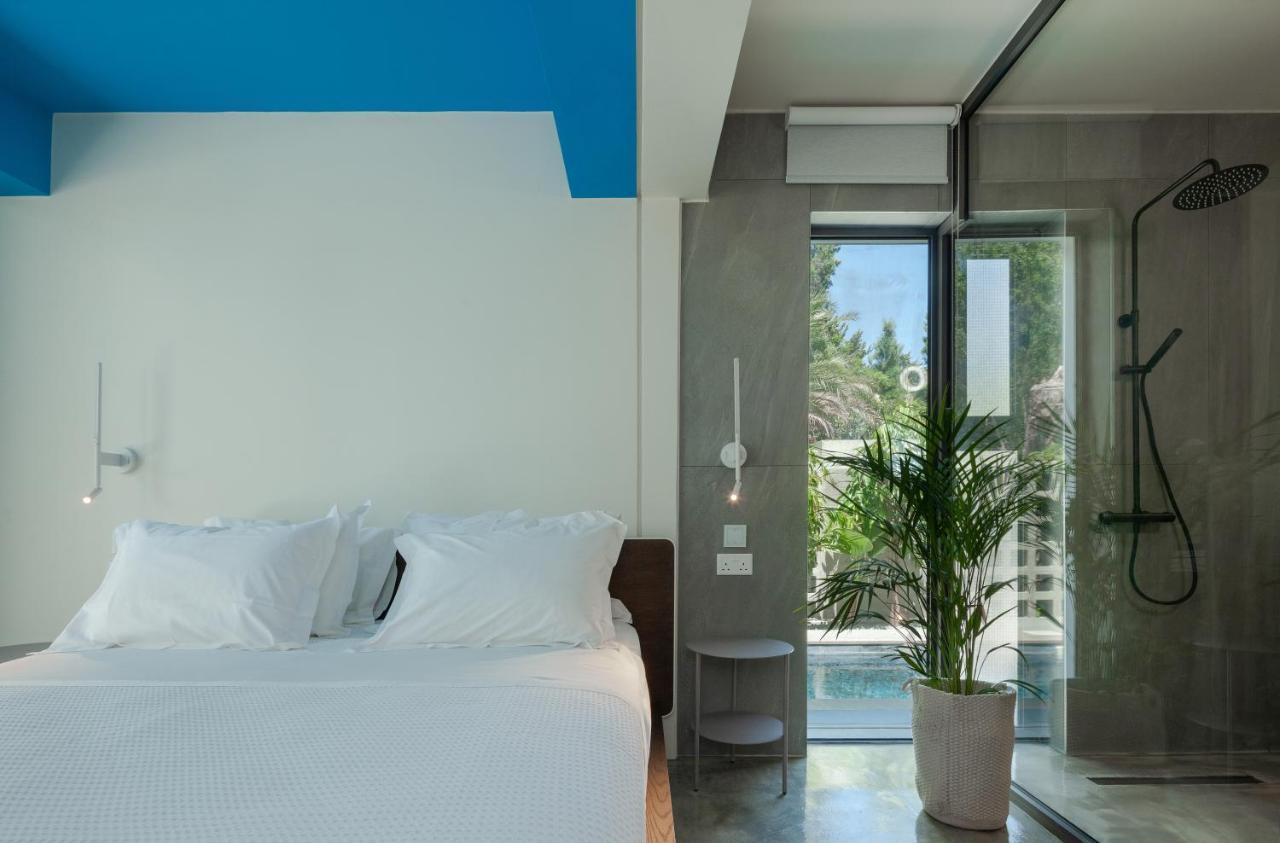 Adrop Pool Suites 파포스 외부 사진